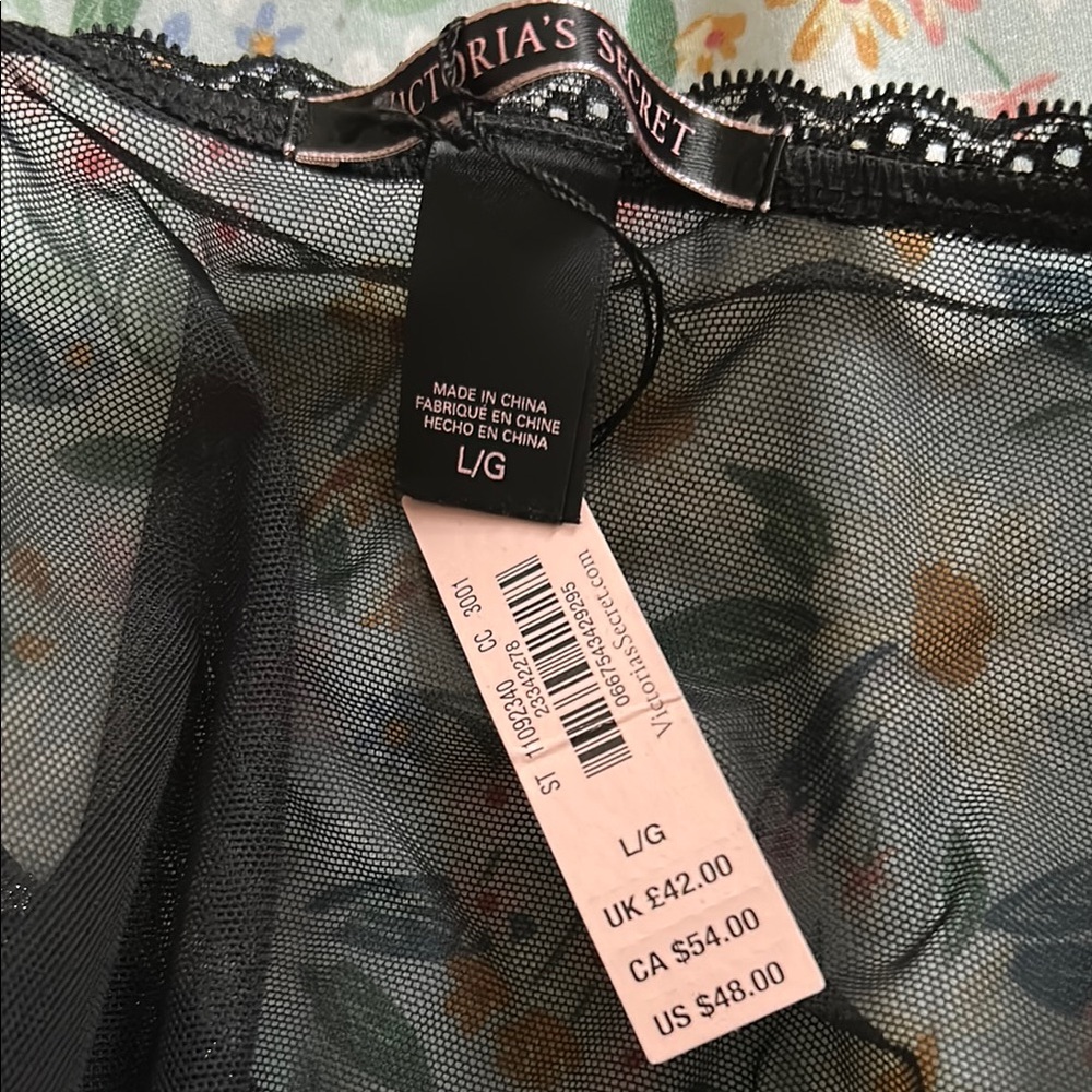 Sold @tottie_poshmark